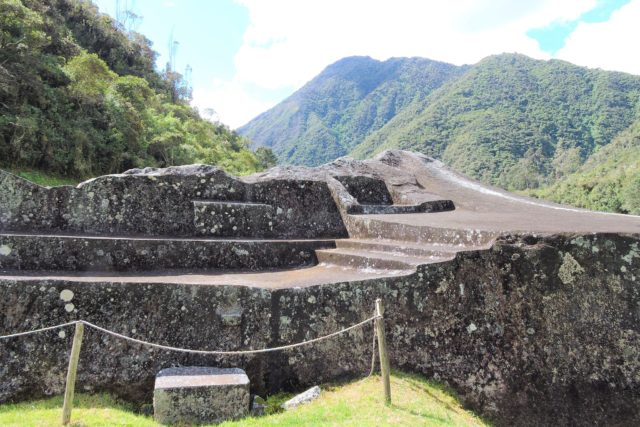 Machu Picchu Avoiding Crowds - Unique Route in 4 Days Tour including Vitcos and espiritu pampa