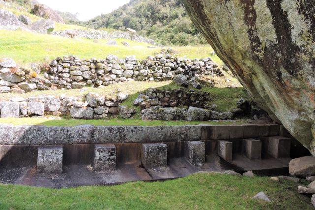 Machu Picchu Avoiding Crowds - Unique Route in 4 Days Tour including Vitcos and espiritu pampa