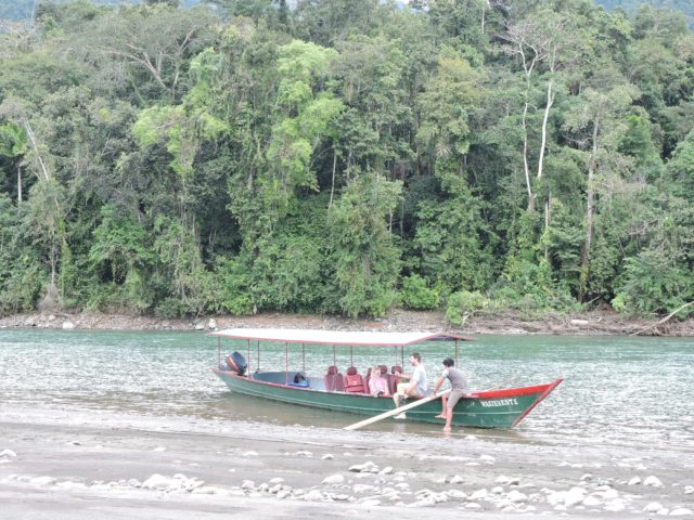 Best Amazon rainforest tour motor travel along the Madre de Dios river